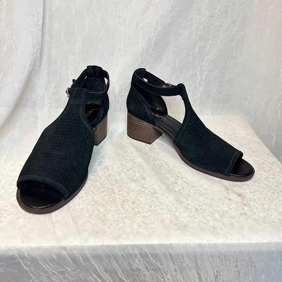 Koolaburra by Ugg Black Suede Open Toe Block Heel Sandal Shoes | Sz 10 - Picture 9 of 17